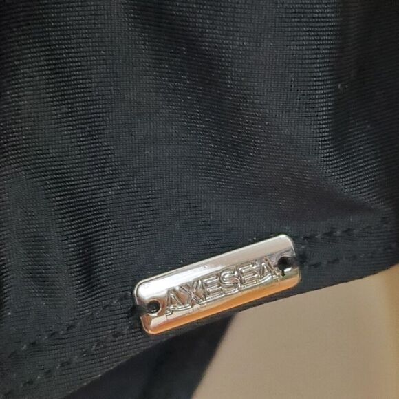 Womens Axesea Swimsuit Size 10 Black Floral Long Sleeve Rash Guard Padded Bust - Picture 5 of 8